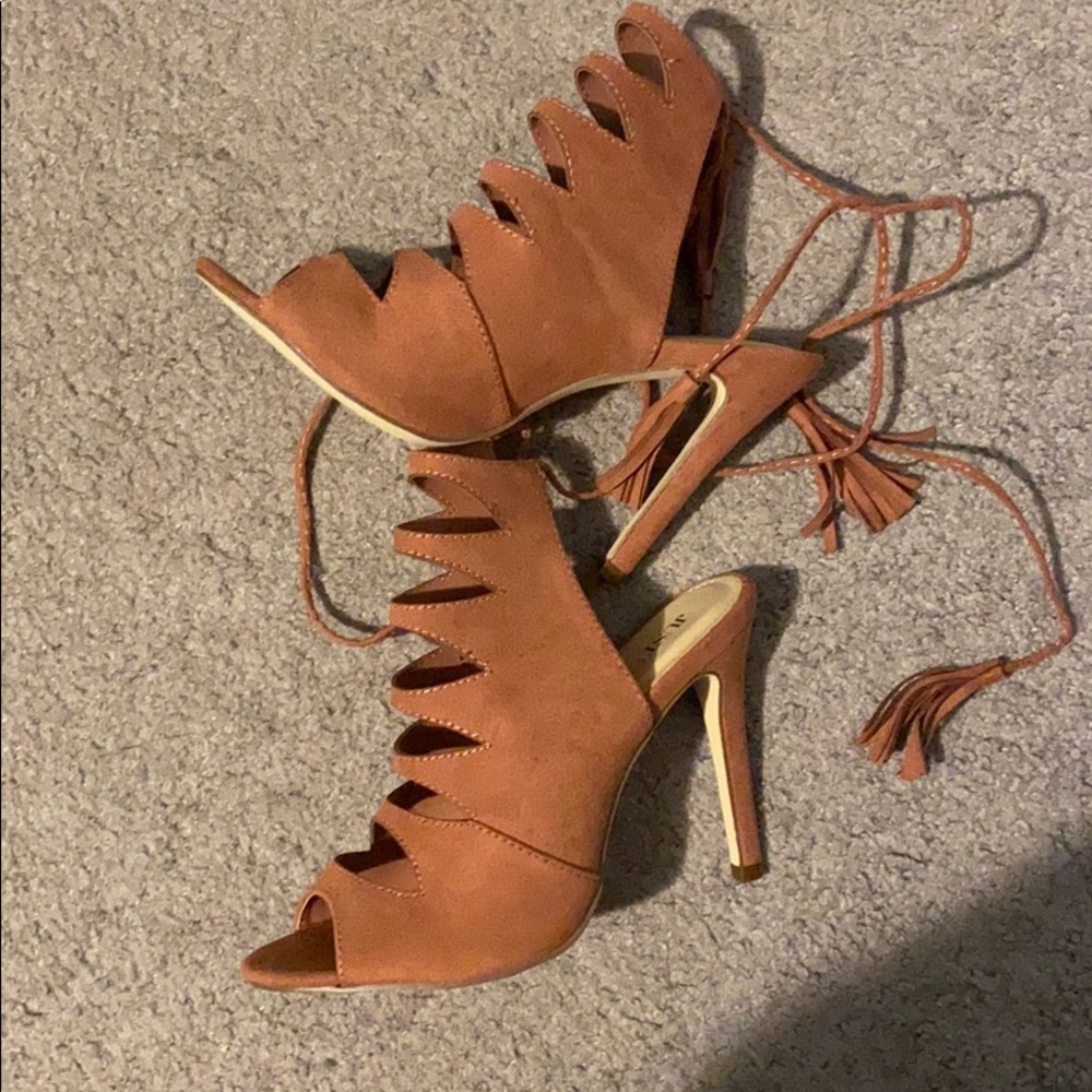 JustFab Rosette High Heeled Shoes